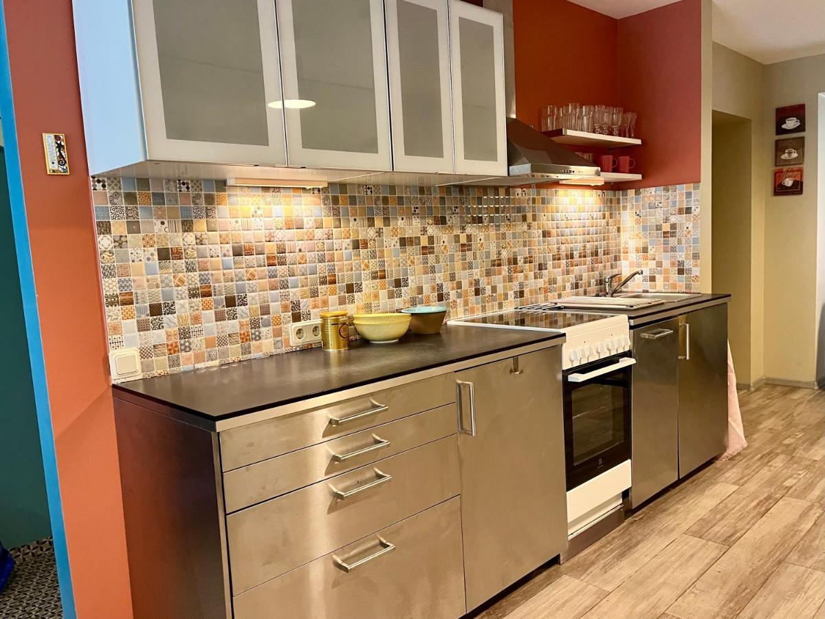 Cozy Vibes Like Home It Is Quiet Apartment With Three Bedrooms Riga Exterior foto