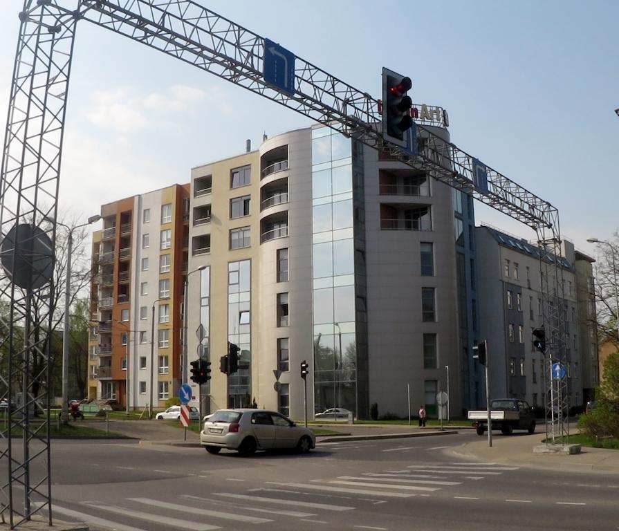 Cozy Vibes Like Home It Is Quiet Apartment With Three Bedrooms Riga Exterior foto